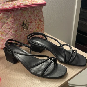 Klackskor - Klackskor från hm, använda en gång! 💖