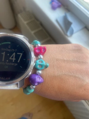 Armband med dödskalle  - Armband med dödskalle skickar me frimärken (15kr) eller hämta i Göteborg 