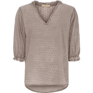 Blus - Säljer denna blus som endast använts 1-2 gånger