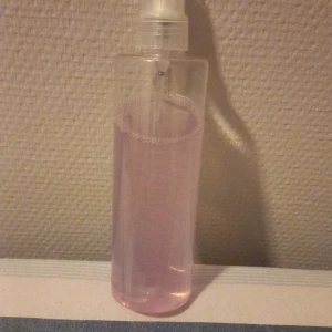Body spray fra normal - Vannmelon smak,  lukter drit bra😍