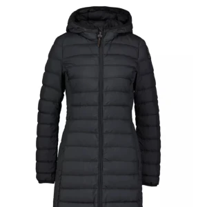 Parajumpers höstjacka - Köpet den för ett år sen har bara använt 2 gånger den är ny. Köpet den för 5000 priset kan diskuteras 