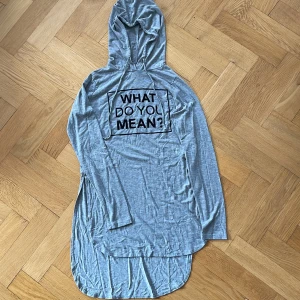 Tröja - Enkel vanlig tröja till vardagen. S-M i storlek 