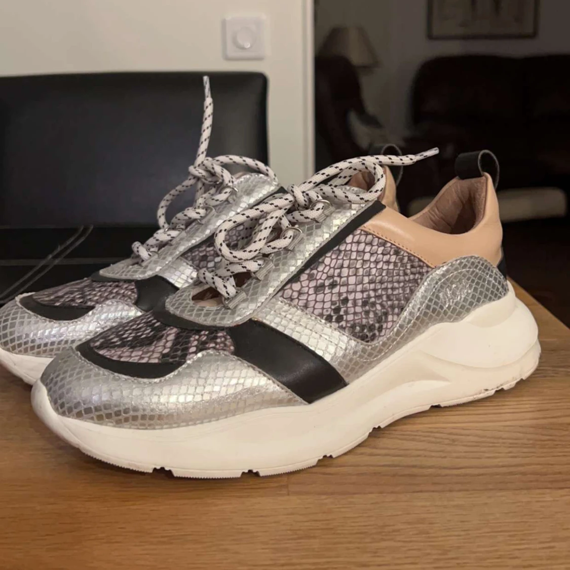 Tränings skor  - 90