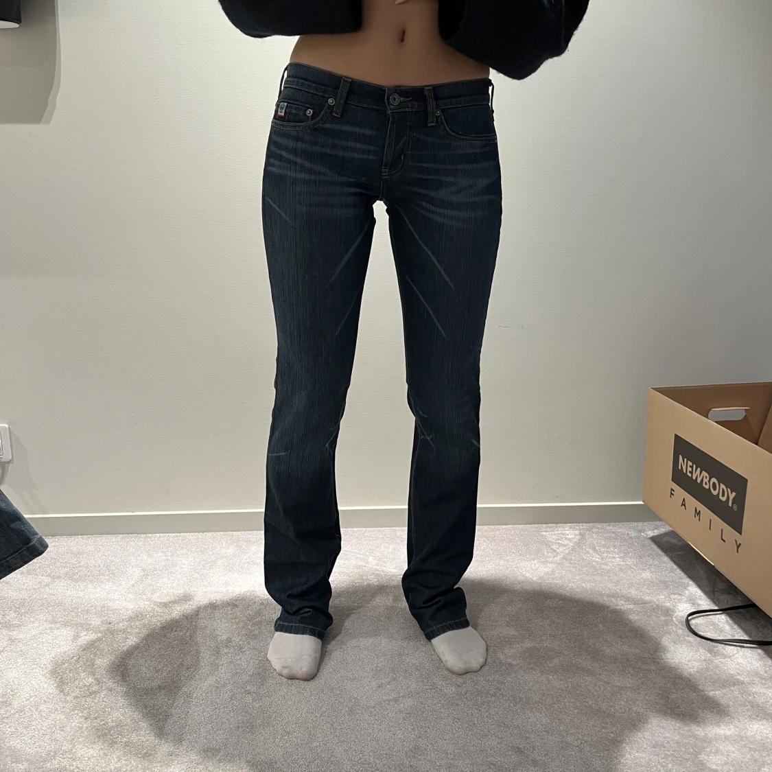 Lågmidjade mörkblåa jeans