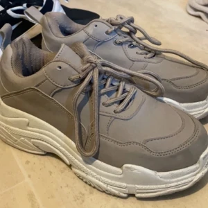 Nelly skor - Använda i bra skick storlek 36