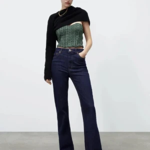 Zara topp - En grön korsett topp från zara, använd minst 2 gånger!💓💓