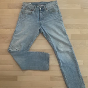 Levi's 501 - ~