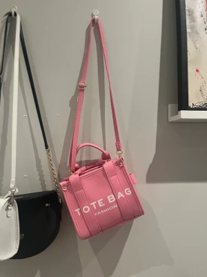 Tote bag - En Tote bag från SHEIN, helt ny!