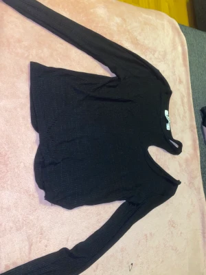 Tröja - Passar s och xs 