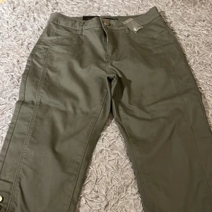 Jeans  - Ett par jättefina jeans från cappuccini i ett jättefint skick 