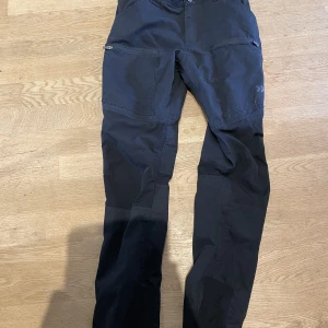 Byxor - Byxa från lager 157, knappt använd