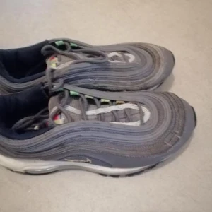 Nike 97 - Fina par använda 5 gånger 