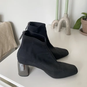 Coola klackar från zara  - Lätta att gå i!