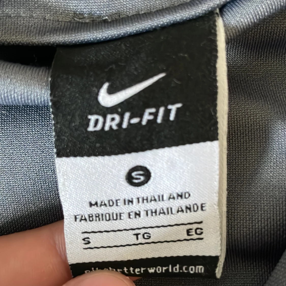 Säljer den här Psg tröjan  - 91