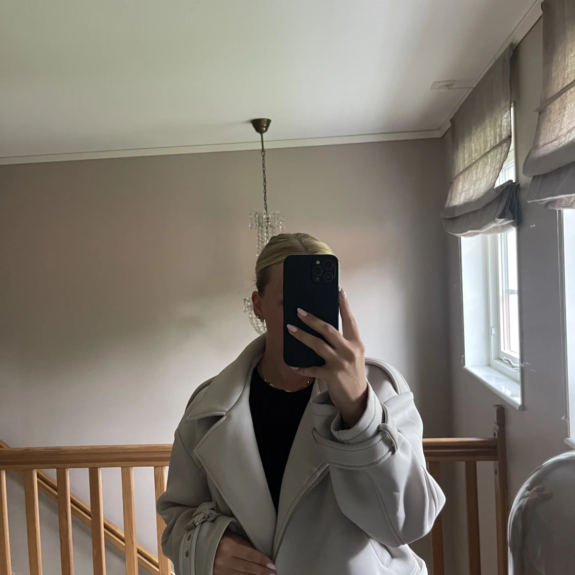 Ljusgrå bikerjacka - 90