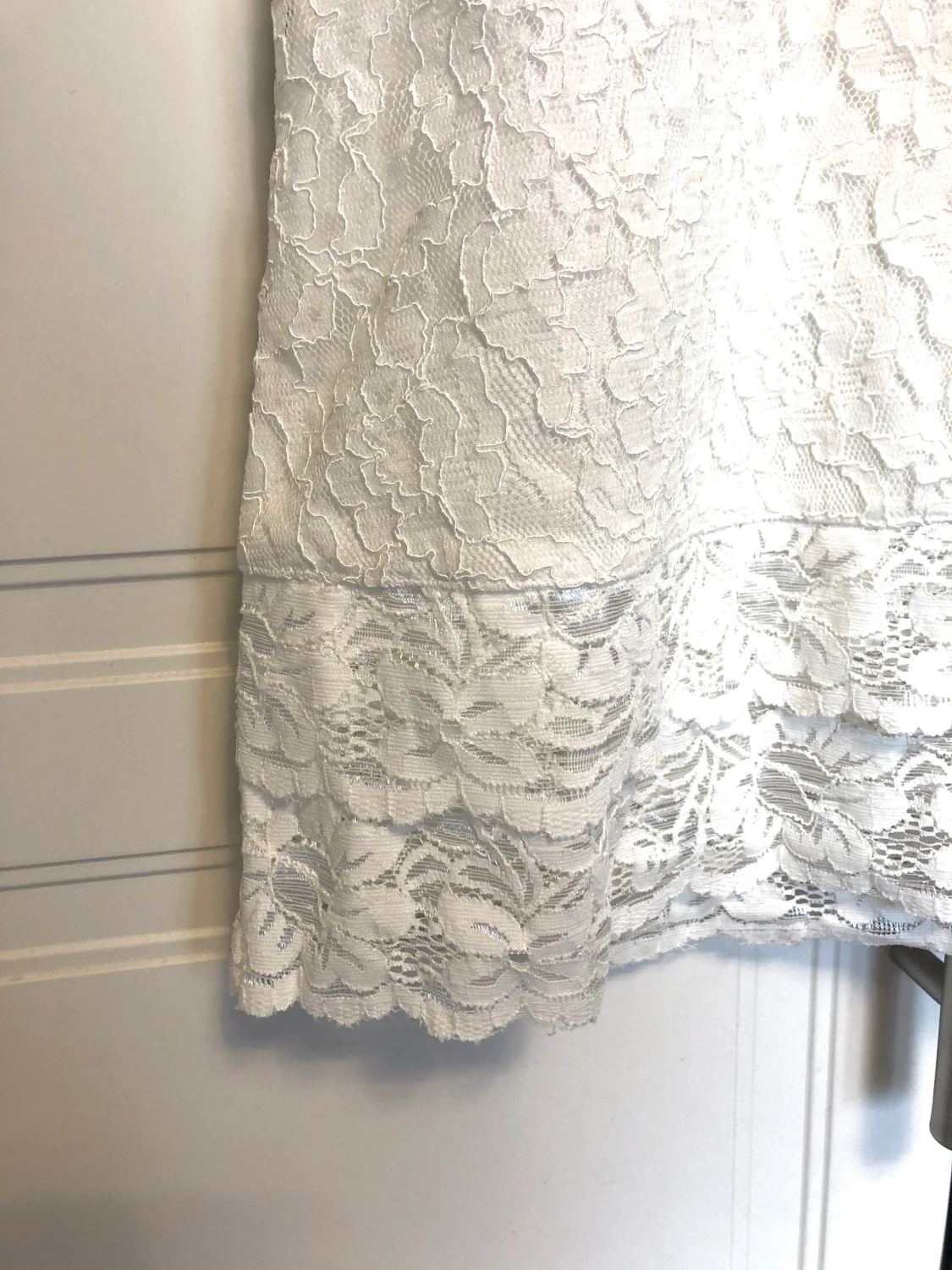 Vit spetsklänning - 90