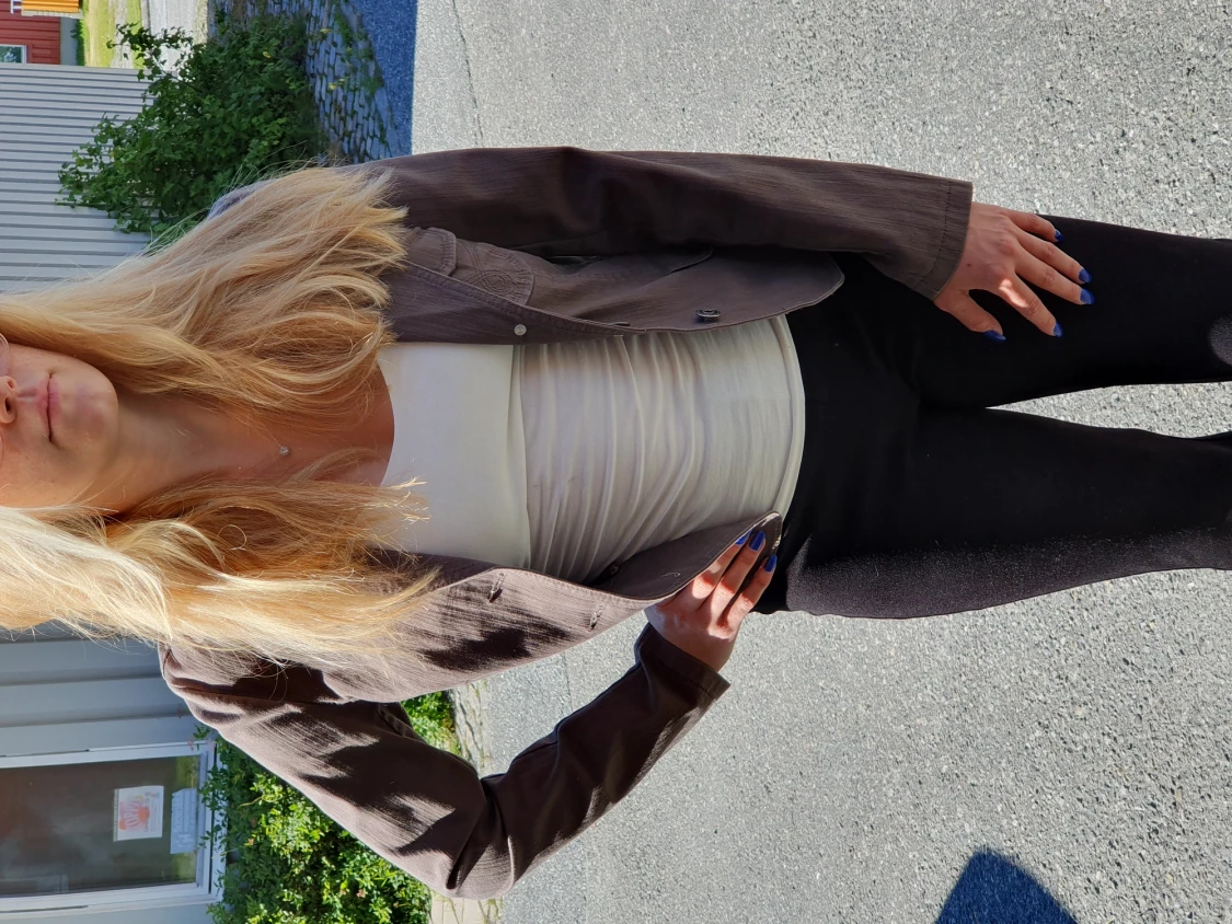 Brun kavaj i stretchigt material  - 90