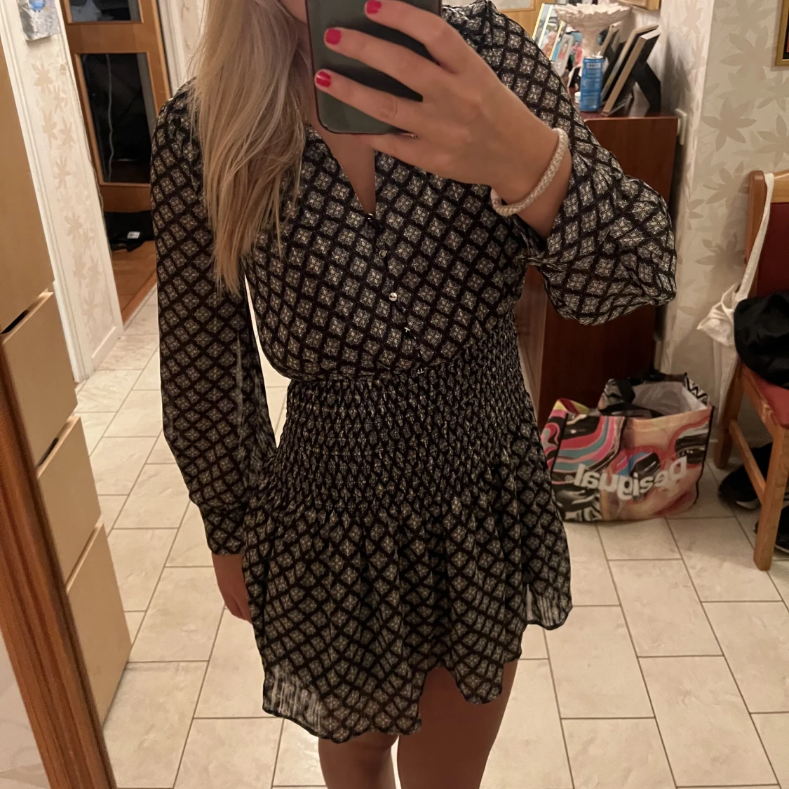 Mönstrad klänning  - 90