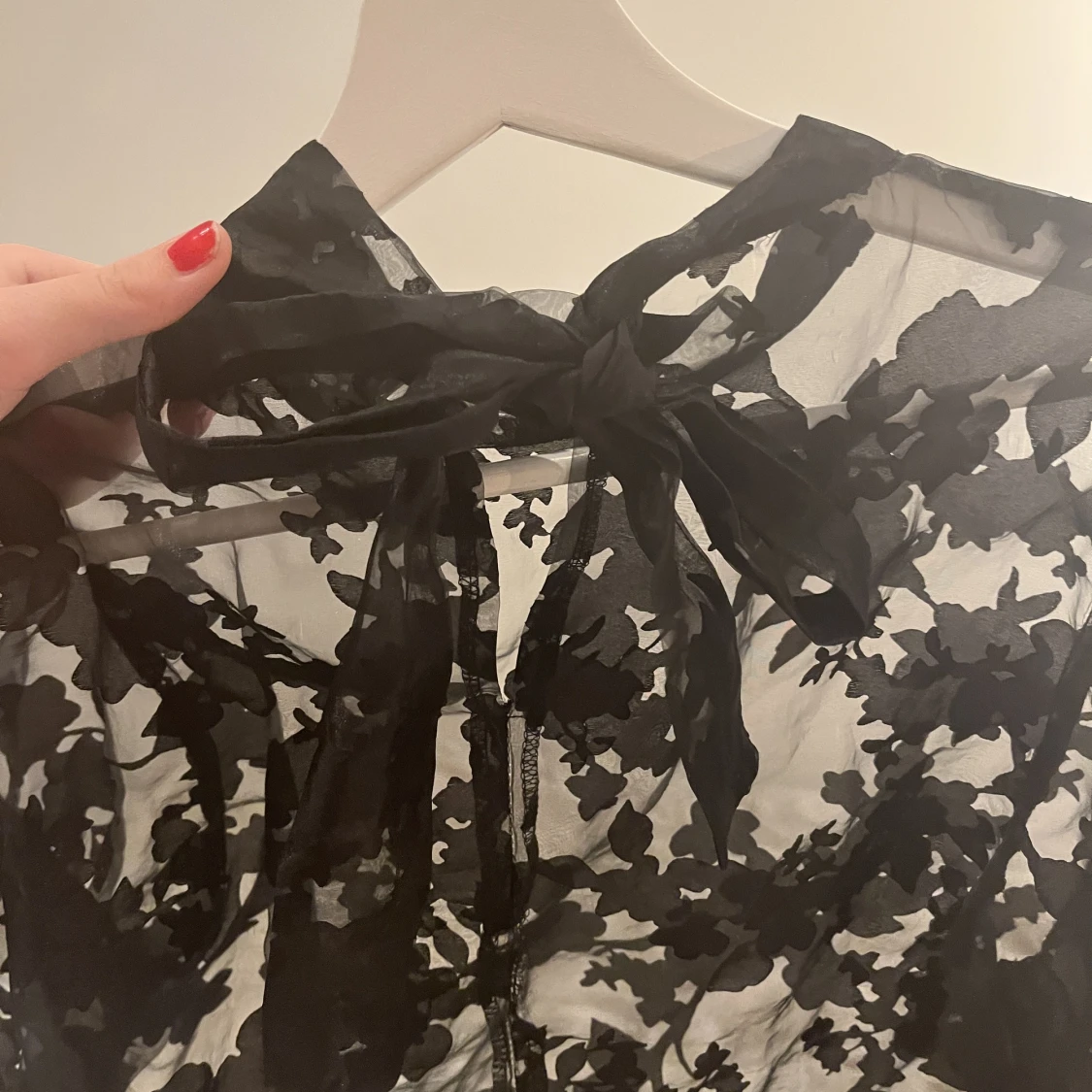 Genomskinlig blus från Zara - 90