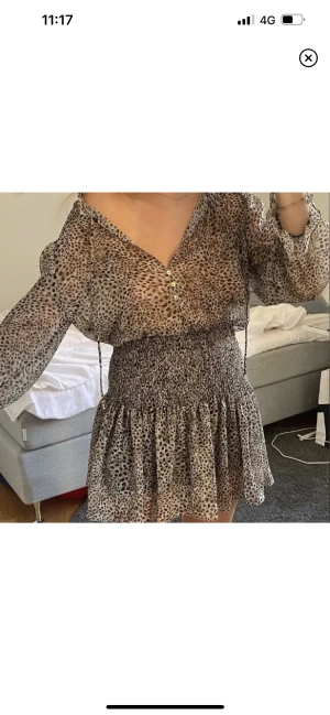 Zara klänning  - Säljer en så fin zara klänning storlek S☺️❤️