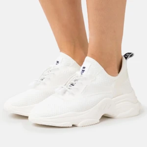 Steve Madden skor - Säljer mina Steve madden skor som är stora på mig. Den är i storleken 40 men lite små i storleken så de även hade passat någon som bär 39. Använda 1 gång bara men är tvättade och rena