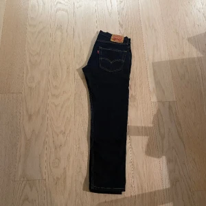 Levis  - Levis 502 i bra skick, skriv för mer bilder eller info. Pris kan diskuteras vid snabbare affär