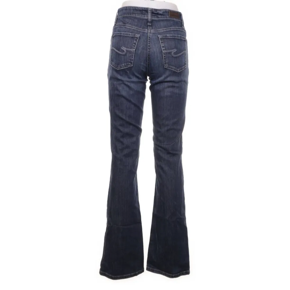 Säljer mina snygga och as sköna campio jeans. I storlek 36!. Jeans & Byxor.