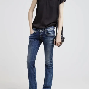 Valerie jeans - 24/34💕