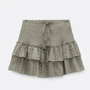 Zara grön volang kjol Volangkjol  - Stlk S! Säljer endast vid bra bud!💚