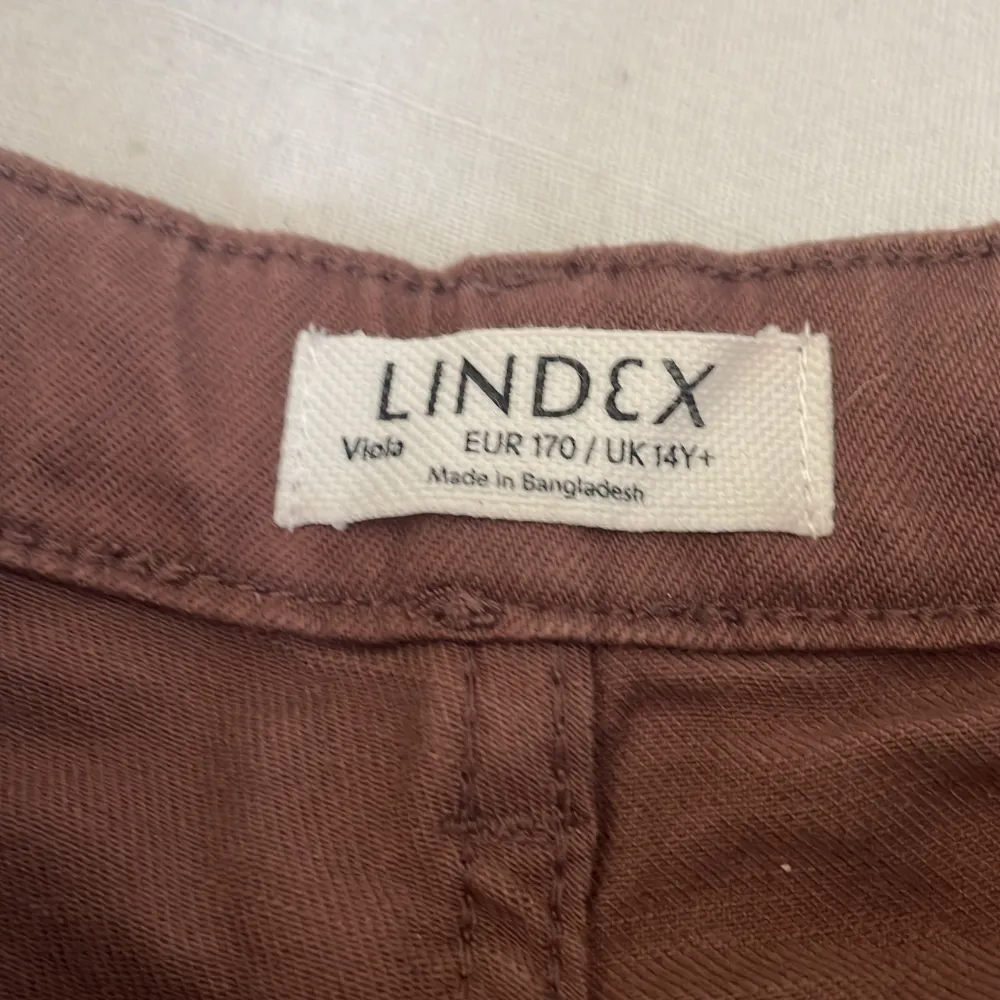 Bruna shorts från Lindex  30kr+frakt. Shorts.