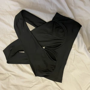 Topp - SÅ fin topp! Knappt använd så har tyvärr ingen bild som gör den rättvisa! 