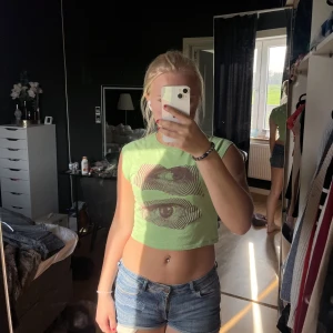 Snygg tröja - En snygg t-shirt ifrån hm, använd 2 gånger