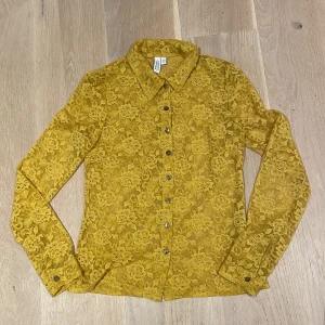 Blus other stories  - Blus från & other stories. Fint skick!