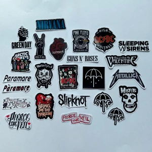 ROCK stickers! 🖤 - Rock-tema klistermärken! 8 kr/styck eller 5 st för 35 kr och 10 st för 65 kr! Frakt tillkommer på 15 kronor! 🖤 ca 3-6 cm 