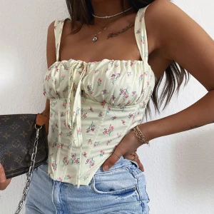 Korsett-topp  - Korsett topp från Nova of Sweden. Aldrig använd. 