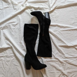 Svarta klakskor  - Svarta kakskor i storlek 37