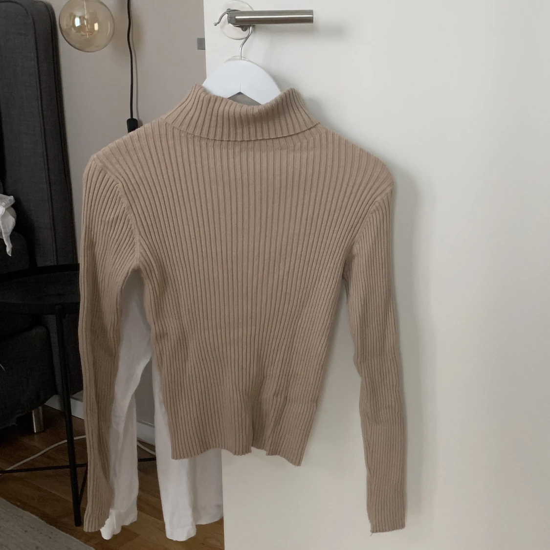 Tröja med hög hals