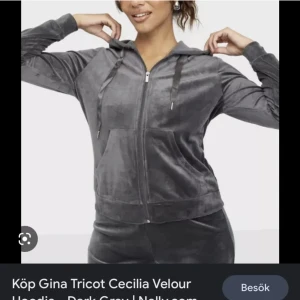 Kofta - Säljer den här gina koftan då den inte kommer t användning, tyget är fortfarande mjukt och  i bra skick🫶🏼använd fåtal gånger, inga defekter