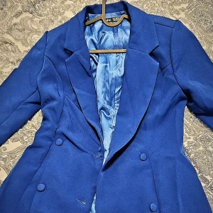 Kappa dam  - Hej fina jag skulle sälja den här kappa från SHEIN jag inte använt alls någon som intresserar sicka hjärna PM 