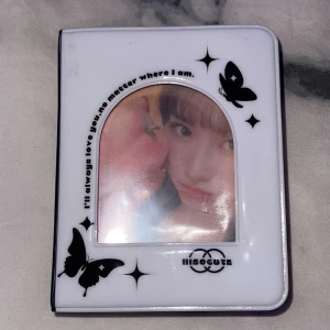 Photo album - Kawaii photoalbum som passar utmärkt till kpop photocards:) fint skick hör av dig vid frågor💜pris kan diskuteras 
