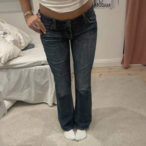 Jättefina jeans från Usa❤️storlek 8 i amerikansk storlek men nassar mig som brukar bära 36/38