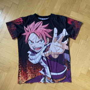 Anime T-Shirt M - Bought in Bangkok. If you can tell me what Anime it’s from, you‘ll get a 10% discount ;)