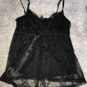 Babydoll topp - Supersöt top i storlek s