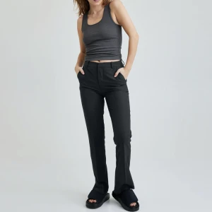 Kostymbyxor  - Kostymbyxor från vinbok stolek 36. Säljer pga att jag aldrig använder dem 