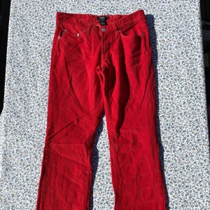 Röda jeans  - Röda jeans från Filippa K