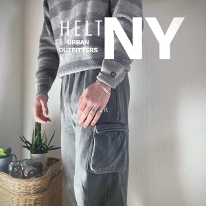 Som ny Urban Outfitters  - Använd en gång eftersom jag har köpt en annan som jag gillar mer.   Som ny, storlek passar S/M.  Skriv om ni har frågor 💕