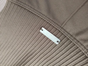 Träningsbyxor från Aim'n  - Träningsbyxor från Aim'n räfflade . Endast provade aldrig använda . Höjmidjade . Storlek S.  