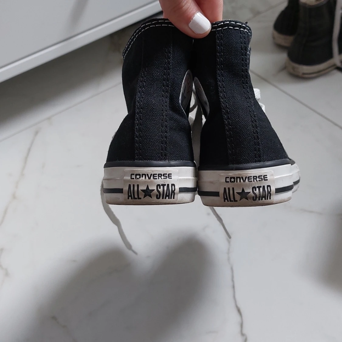 Svarta converse - 91