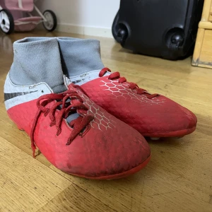 Nike - Andvända 6-7 gånger bra kvalite 