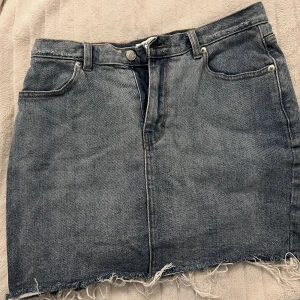 Jeans kjol  - Jeans kjol från PULL&BEAR 